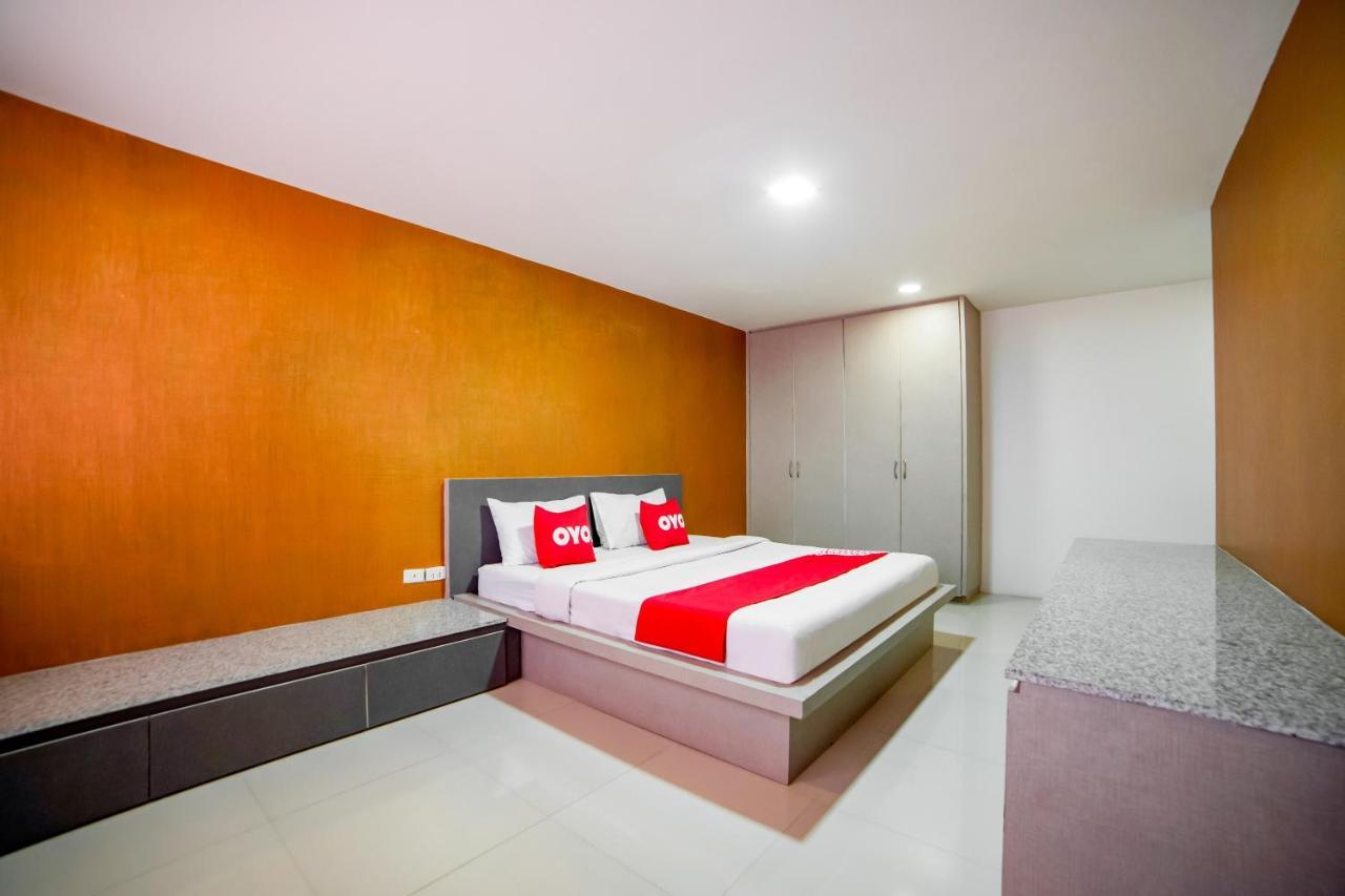 Oyo 460 Int Place Bangkok Buitenkant foto