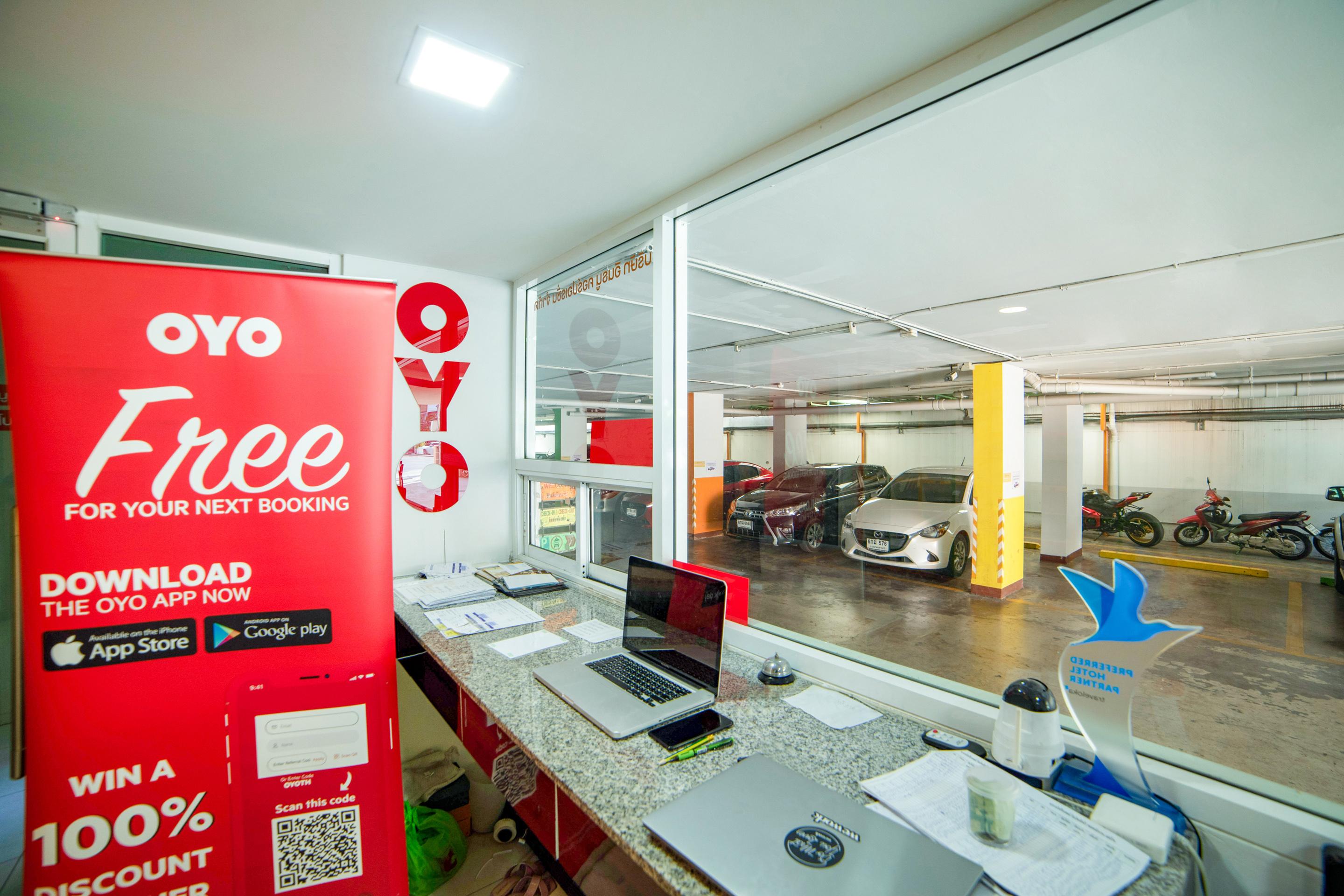 Oyo 460 Int Place Bangkok Buitenkant foto