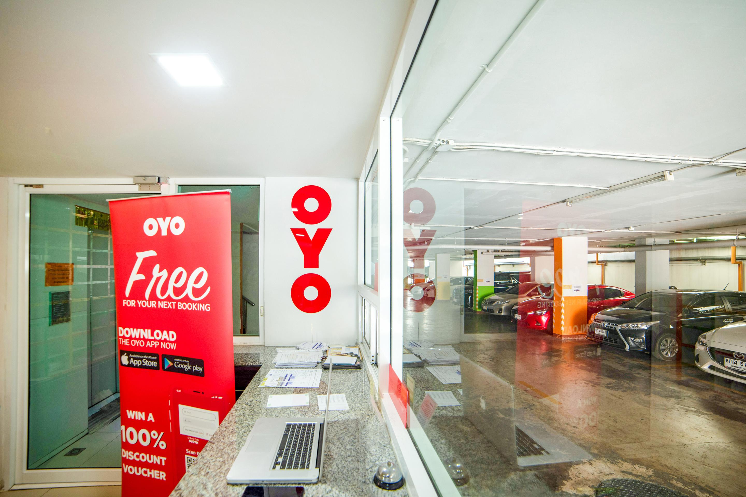 Oyo 460 Int Place Bangkok Buitenkant foto