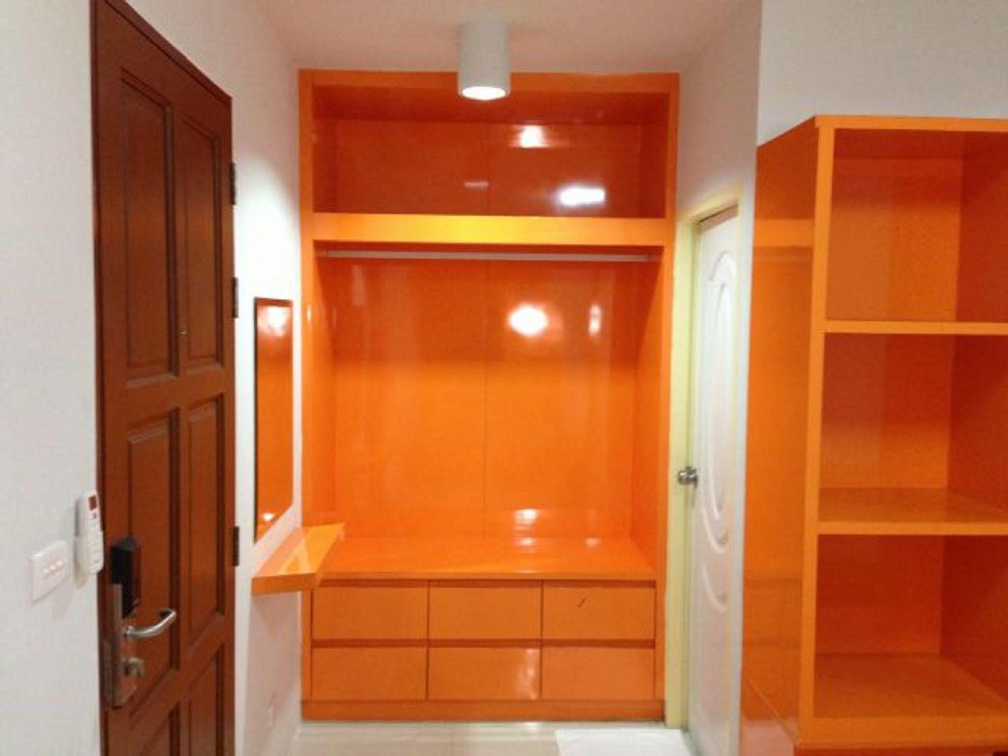 Oyo 460 Int Place Bangkok Buitenkant foto