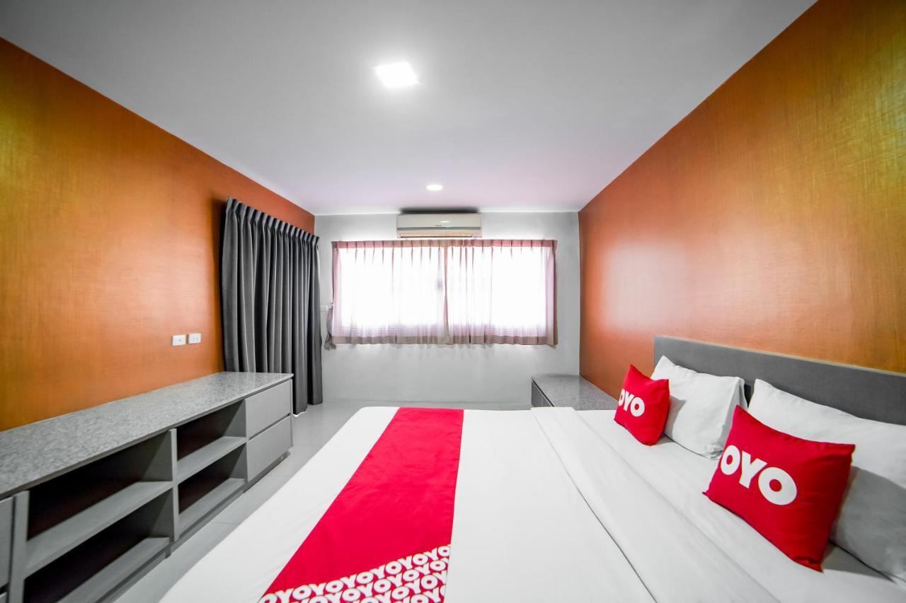 Oyo 460 Int Place Bangkok Buitenkant foto
