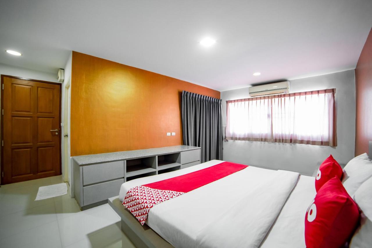 Oyo 460 Int Place Bangkok Buitenkant foto