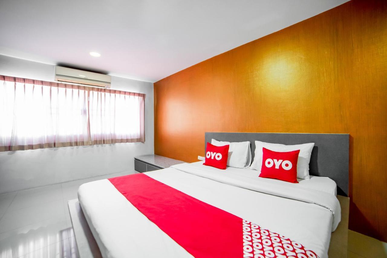 Oyo 460 Int Place Bangkok Buitenkant foto